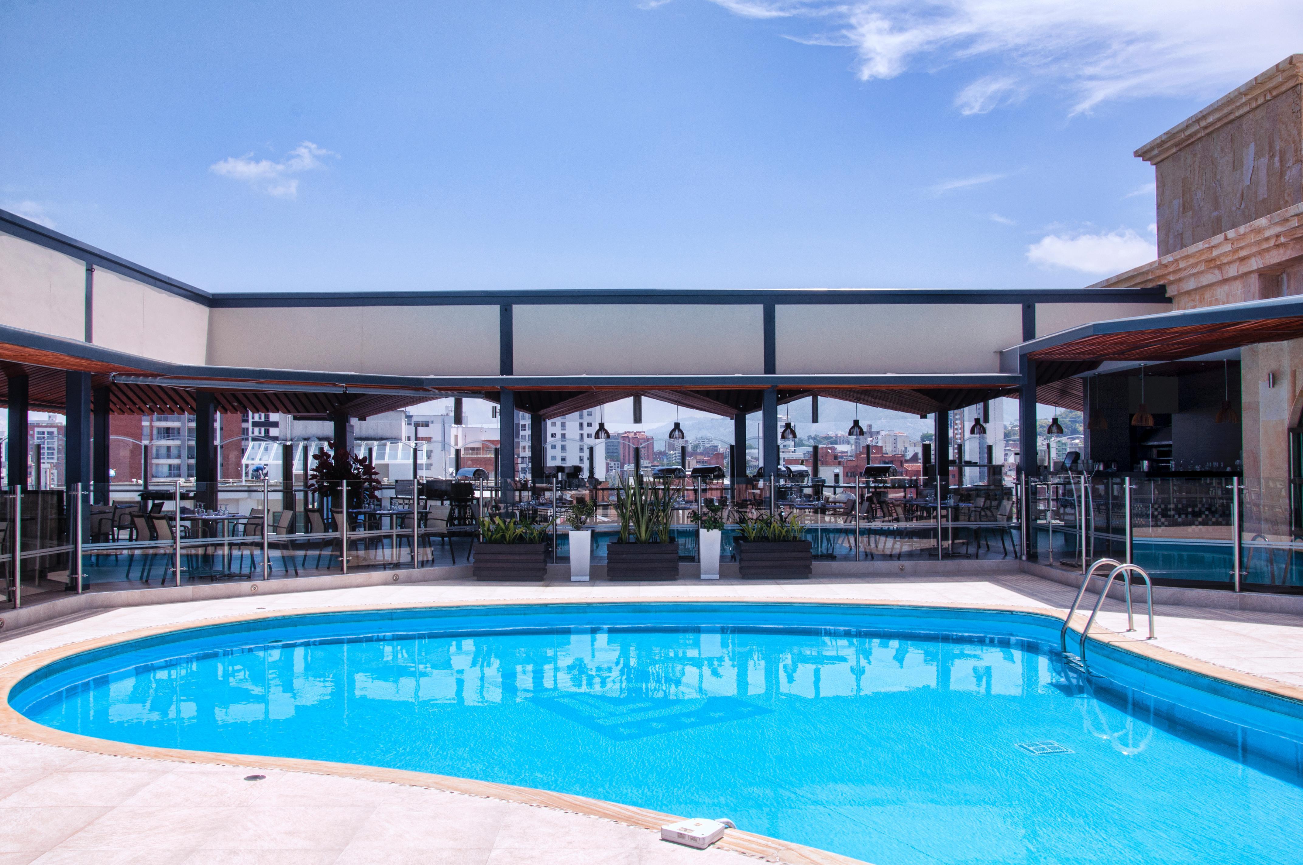 Hotel Dann Carlton Bucaramanga Zewnętrze zdjęcie Rooftop pool