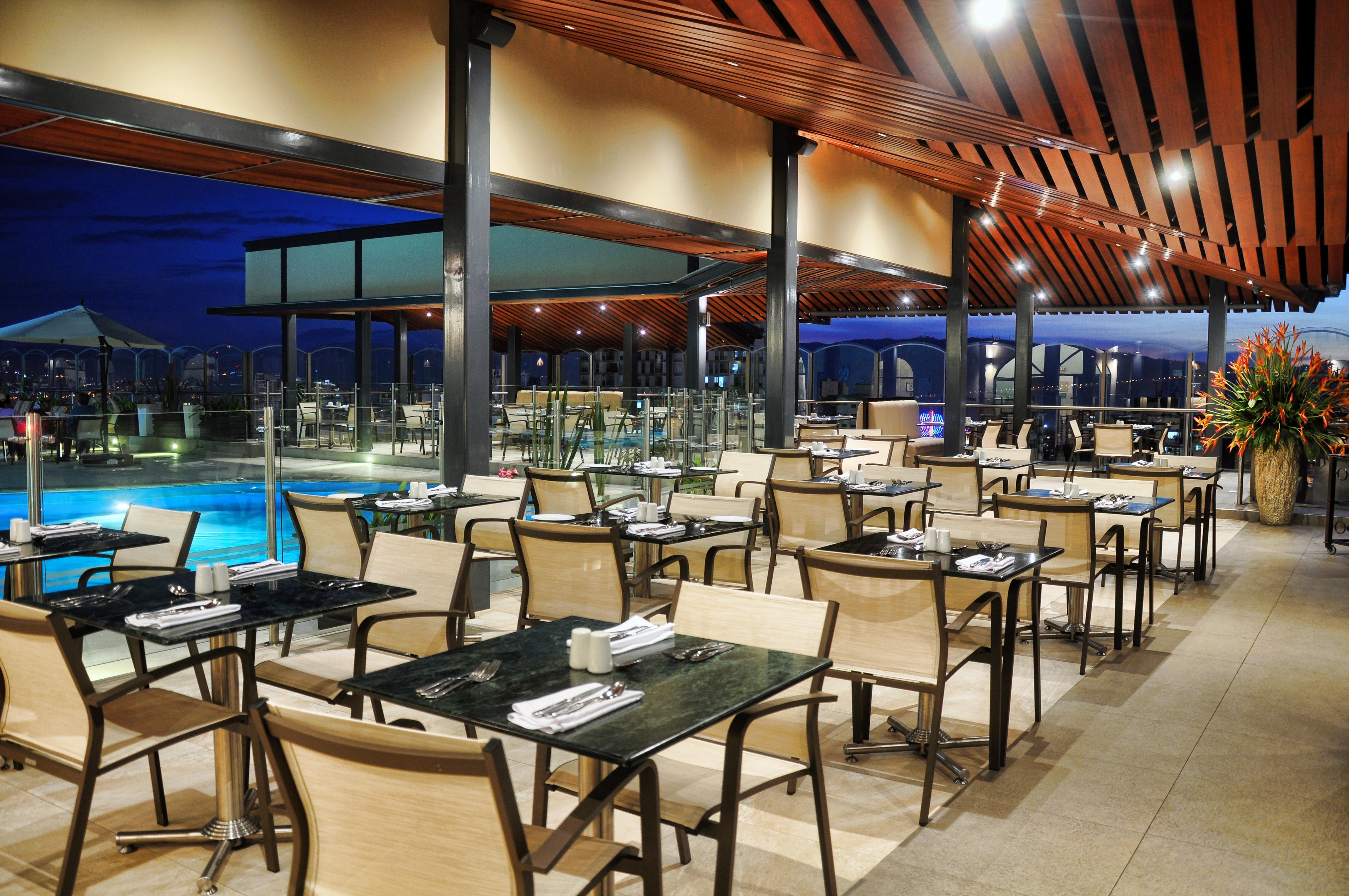 Hotel Dann Carlton Bucaramanga Zewnętrze zdjęcie The Pool Bar